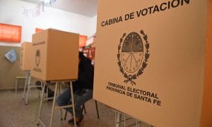 ¿Por qué cada vez vota menos gente? Una encuesta en Rosario da pistas inquietantes