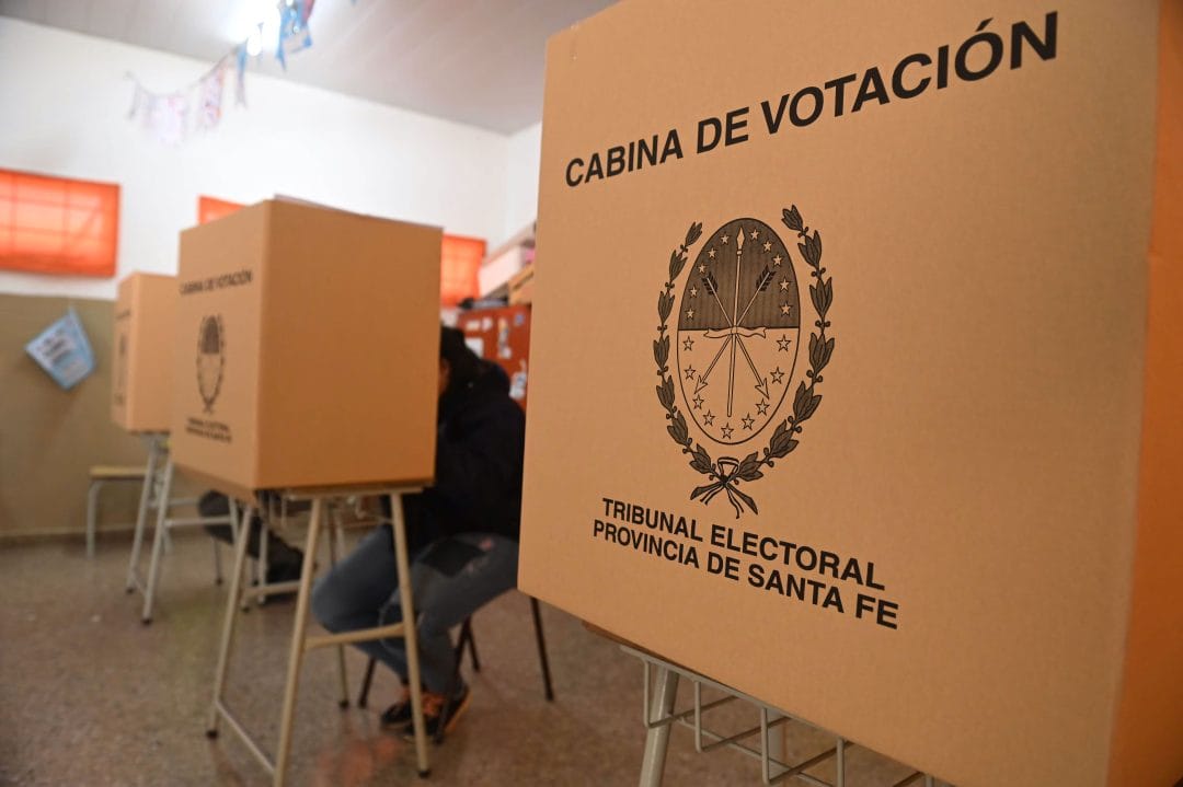 ¿Por qué cada vez vota menos gente? Una encuesta en Rosario da pistas inquietantes