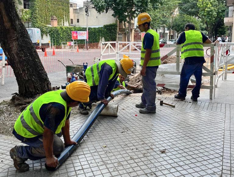 La renovación de redes de agua potable ya benefició a 24 mil habitantes