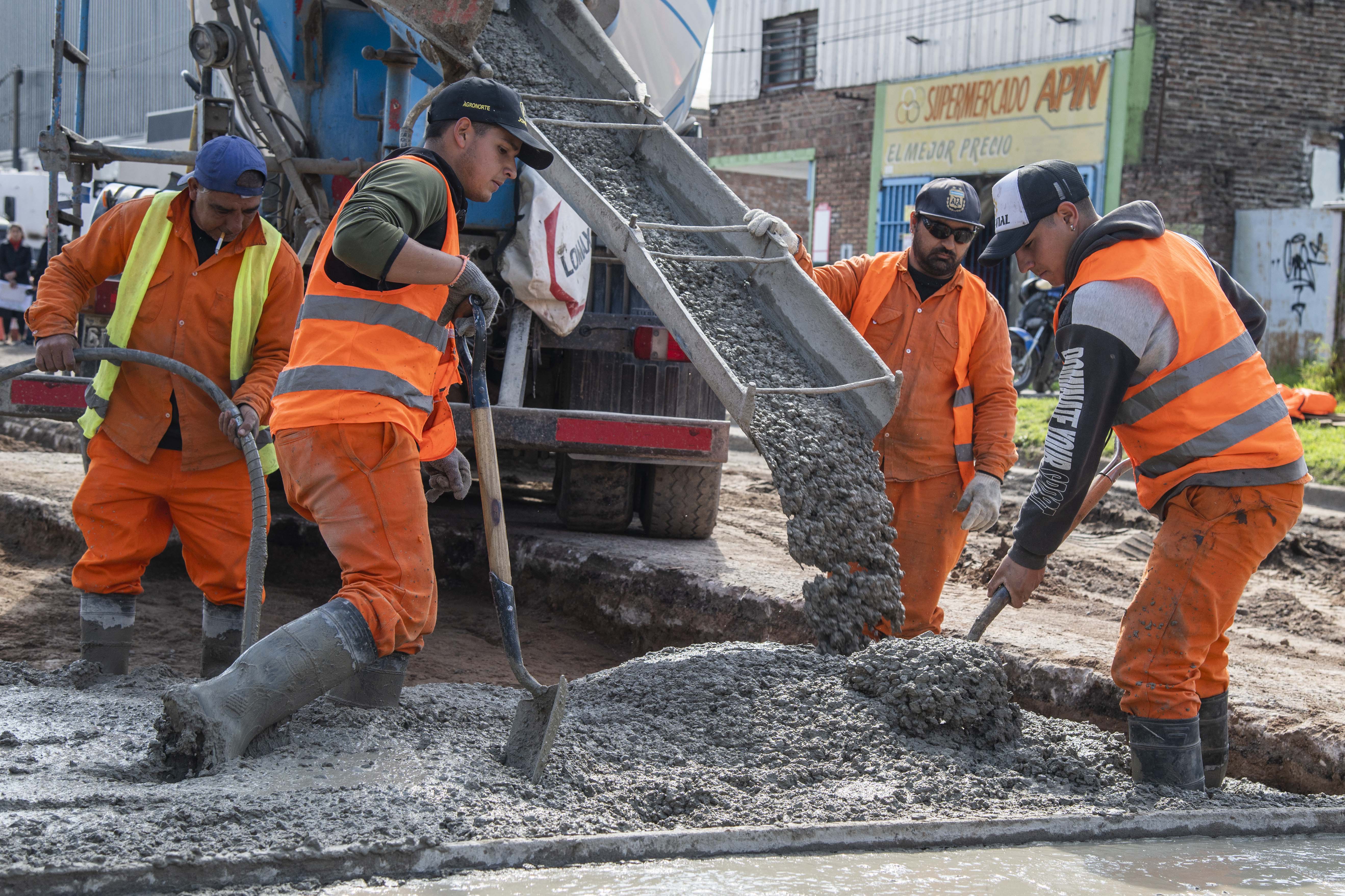 Plan de Calles: Javkin anunció la puesta en marcha de nuevas obras de bacheo y repavimentación