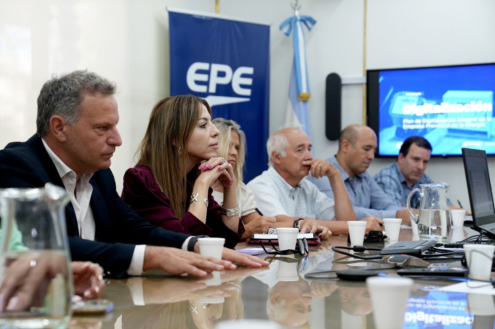 Provincia licitó la adquisición de 75 mil medidores inteligentes para la EPE