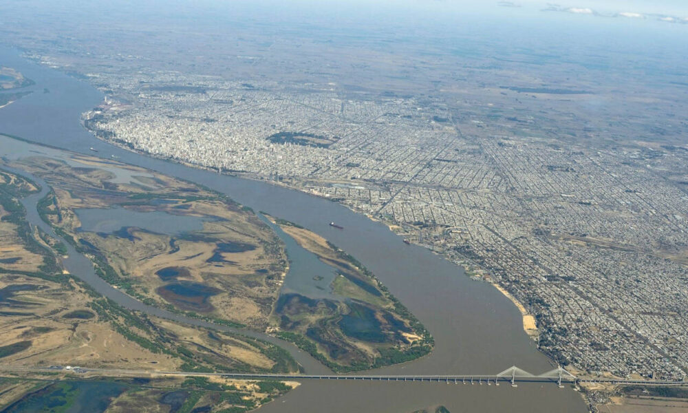 Cloacas al Paraná: Tras tres años, Rosario sigue esperando la planta que debía tratar el 40% de sus efluentes