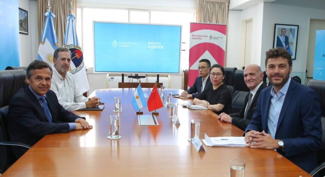 Monteverde y Giuliano se reunieron con una empresa china para impulsar un metro en Rosario