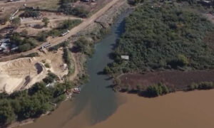 Líquidos cloacales al Paraná: Rosario descarga una pileta olímpica cada 10 minutos