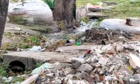 La Rosario que no muestran: Vecinos conviven entre basura, zanjas tapadas y focos infecciosos