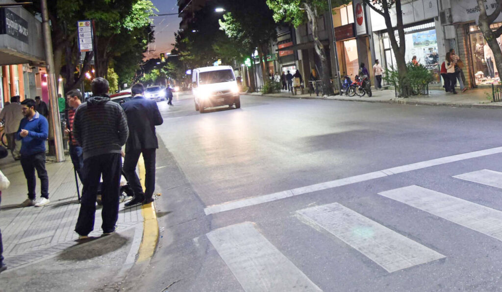 Echesortu como referencia para sumar 22 espacios de estacionamiento