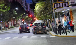 Tránsito: Menos líneas amarillas para sumar estacionamiento