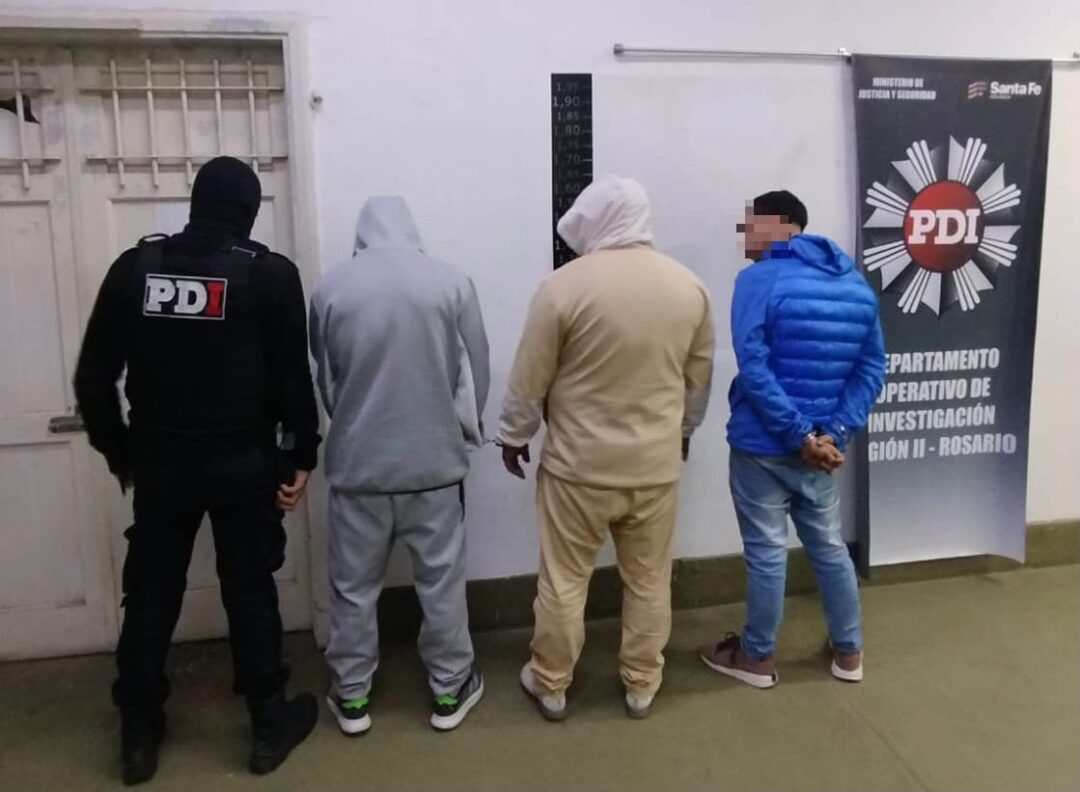Microtráfico en Rosario: Tres aprehendidos y secuestro de drogas durante operativos con uso de dron en barrio 7 de Septiembre