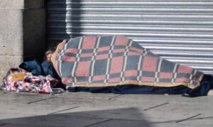Unos 400 estudiantes de Ciencias Médicas relevarán a personas en situación de calle