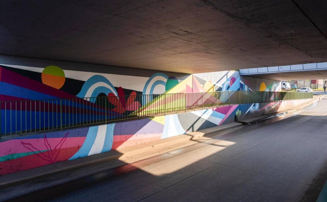Rosario interviene puentes de Circunvalación con murales de artistas locales