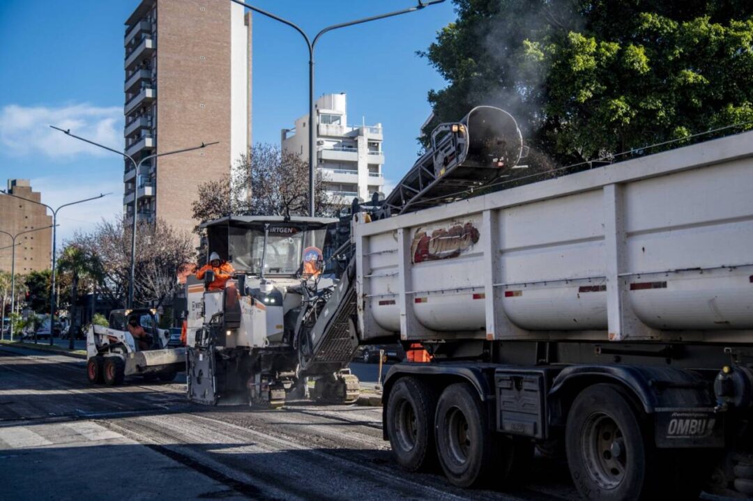 Rosario intensifica en julio la repavimentación de 70 cuadras