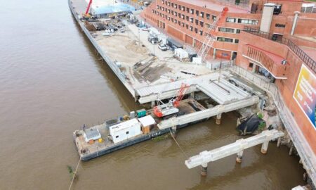Parque España: Comenzó el montaje de la nueva explanada