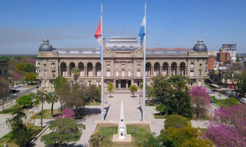 Estatales: UPCN y ATE aceptaron la oferta salarial provincial