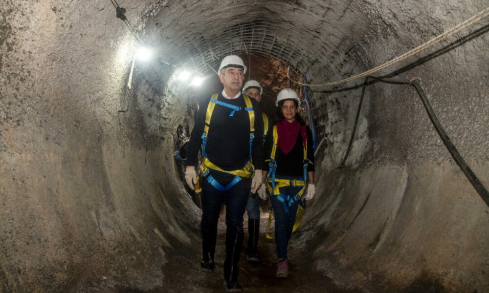 Javkin recorrió la obra pluvial que avanza en Las Delicias
