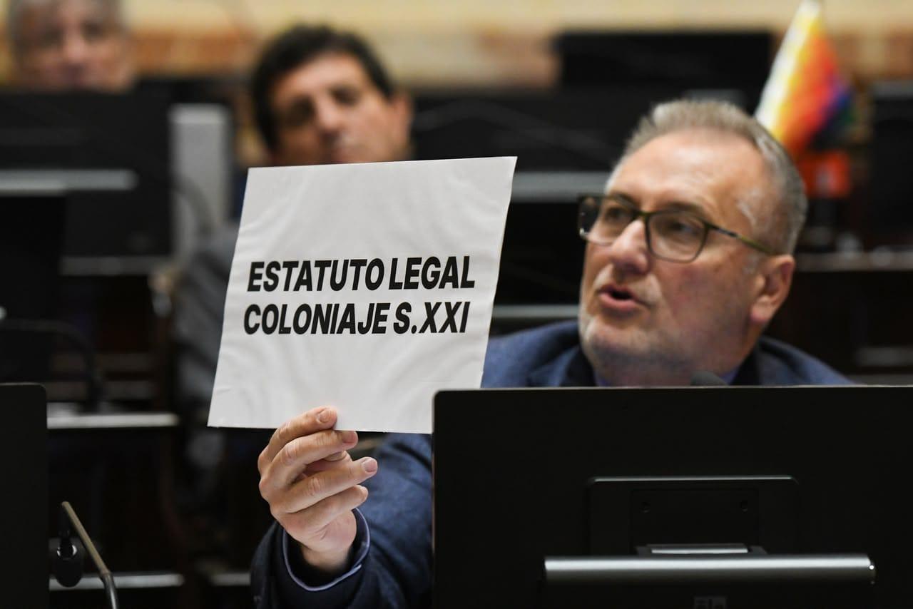Lewandowski cuestionó la Ley de Tierras y alertó por recursos