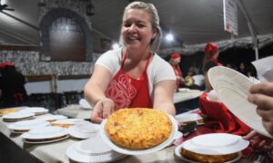 Sabores y tradiciones españolas se encuentran junto al río