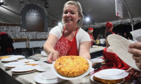 Sabores y tradiciones españolas se encuentran junto al río